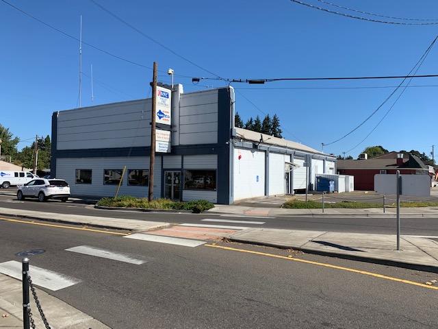 FOR LEASE – Mixed Use building